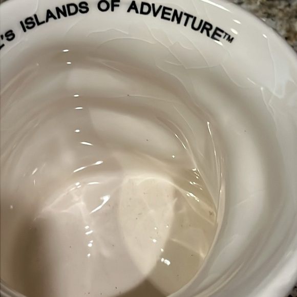 Universal’s Islands of Adventure Seuss Landing Cat in the Hat Mug Florida Cup - Picture 7 of 10